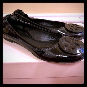 Tory burch black size 5